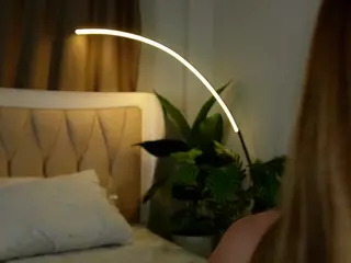 QuennaGales's Live Sex Cam Show