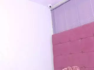 quianna-1's Live Sex Cam Show