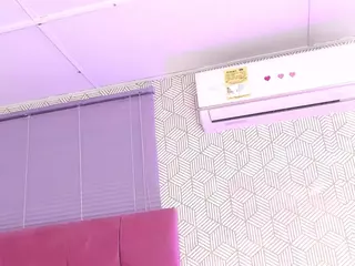 quianna-1's Live Sex Cam Show