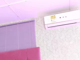 quianna-1's Live Sex Cam Show