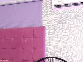 quianna-1's Live Sex Cam Show