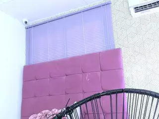 quianna-1's Live Sex Cam Show
