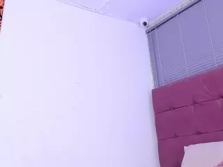quianna-1's Live Sex Cam Show