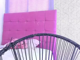 quianna-1's Live Sex Cam Show