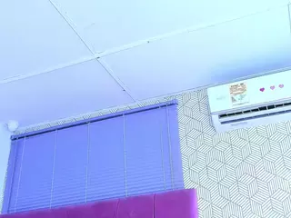 quianna-1's Live Sex Cam Show
