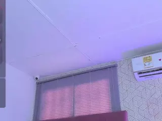 quianna-1's Live Sex Cam Show
