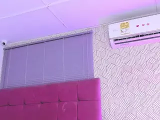 quianna-1's Live Sex Cam Show