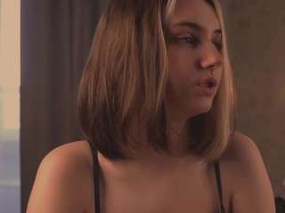 Live cam show with TheaCooling