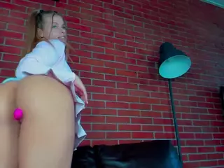 Alice's Live Sex Cam Show