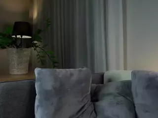 AntoniaHey's Live Sex Cam Show