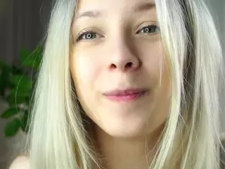 AntoniaHey's Live Sex Cam Show