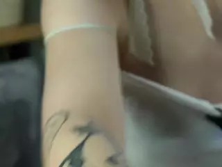 AntoniaHey's Live Sex Cam Show