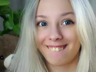 AntoniaHey's Live Sex Cam Show