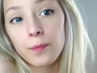 AntoniaHey's Live Sex Cam Show