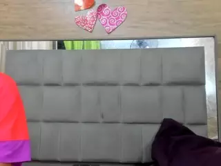 Kiara's Live Sex Cam Show