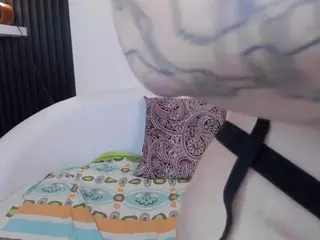 Cloe-adams's Live Sex Cam Show