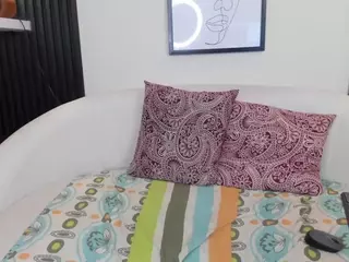 Cloe-adams's Live Sex Cam Show