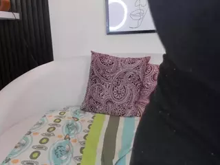 Cloe-adams's Live Sex Cam Show