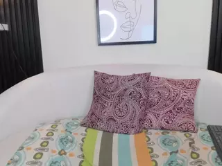 Cloe-adams's Live Sex Cam Show