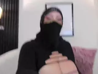 Cloe-adams's Live Sex Cam Show
