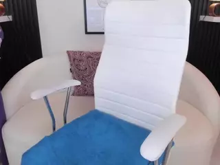 Cloe-adams's Live Sex Cam Show