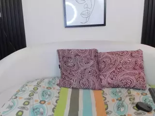 Cloe-adams's Live Sex Cam Show