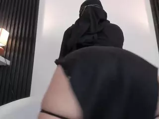 Cloe-adams's Live Sex Cam Show