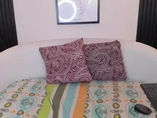 Cloe-adams's Live Sex Cam Show