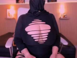 Live cam show with Cloe-adams