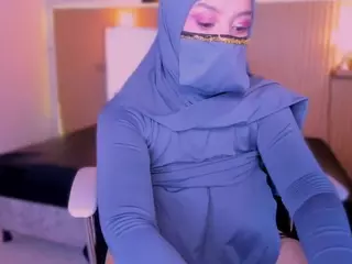 Cloe-adams's Live Sex Cam Show