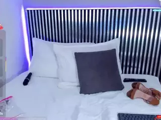 Nicole Angels's Live Sex Cam Show