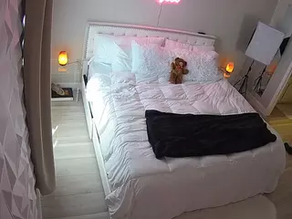 voyeurcam-whitneyoc-01's Live Sex Cam Show