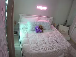 voyeurcam-whitneyoc-01's Live Sex Cam Show