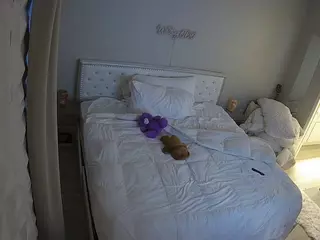 voyeurcam-whitneyoc-01's Live Sex Cam Show