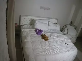 voyeurcam-whitneyoc-01's Live Sex Cam Show