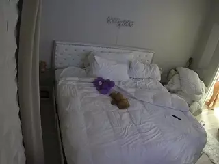 voyeurcam-whitneyoc-01's Live Sex Cam Show