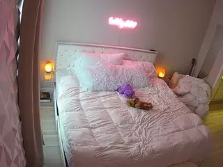 voyeurcam-whitneyoc-01's Live Sex Cam Show