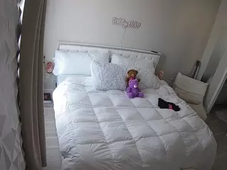 voyeurcam-whitneyoc-01's Live Sex Cam Show