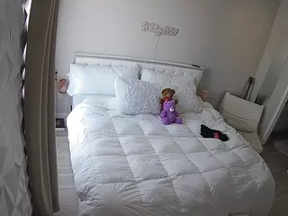 voyeurcam-whitneyoc-01's Live Sex Cam Show