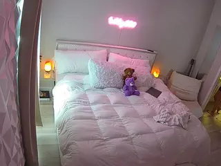 voyeurcam-whitneyoc-01's Live Sex Cam Show
