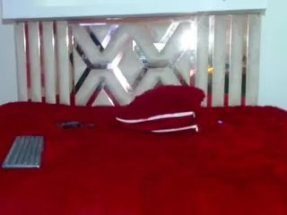 zoeconnor19's Live Sex Cam Show