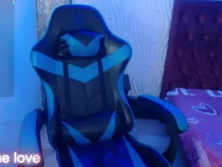 zoeconnor19's Live Sex Cam Show