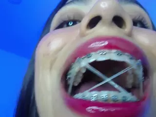 Abril's Live Sex Cam Show