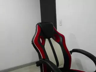 Abril's Live Sex Cam Show