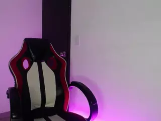 Abril's Live Sex Cam Show