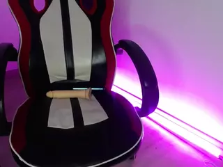 Abril's Live Sex Cam Show