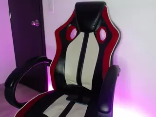 Abril's Live Sex Cam Show