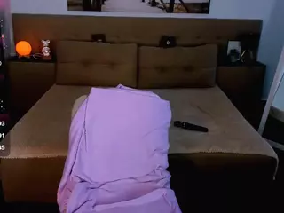 JanetWinstonn's Live Sex Cam Show