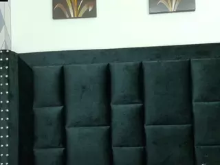 kinkyandsavage's Live Sex Cam Show
