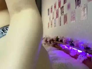 MoonSakura's Live Sex Cam Show